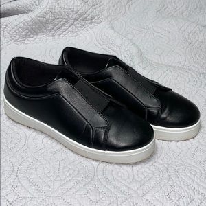 Qupid-black faux leather sneaker
